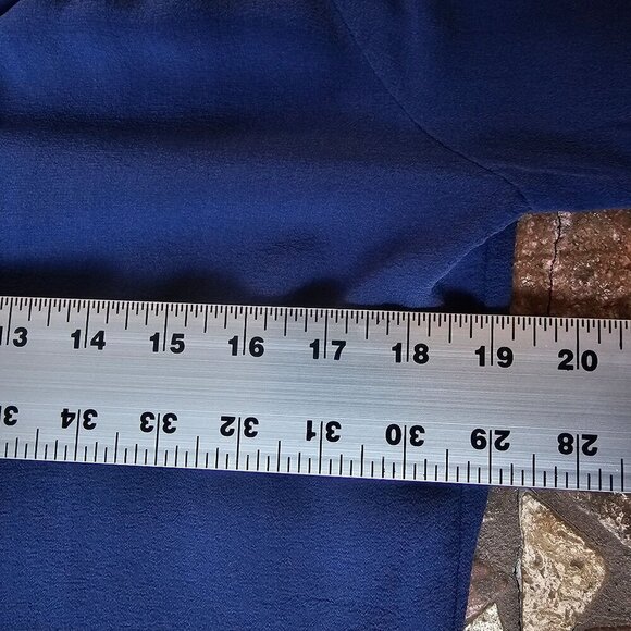 Go By GoSilk Blue Silk Long Sleeve Blouse With Drawstring Neckline, Size Medium - Picture 10 of 11